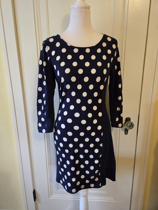 H&M Dresses & Skirts - Divided H&M Navy Blue & White Polka Dot 3/4 Sleeve Bodycon Dress - Size M
